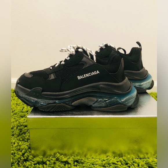 BALENCIAGA TRIPLE S SNEAKER 'TRIPLE BLACK' - Picture 6 of 10